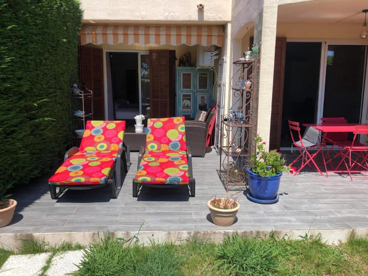 AGAY le pti bonheur 60m2 rez de jardin, en bord de mer Saint-Raphaël Buitenkant foto