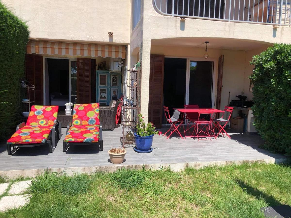 AGAY le pti bonheur 60m2 rez de jardin, en bord de mer Saint-Raphaël Buitenkant foto